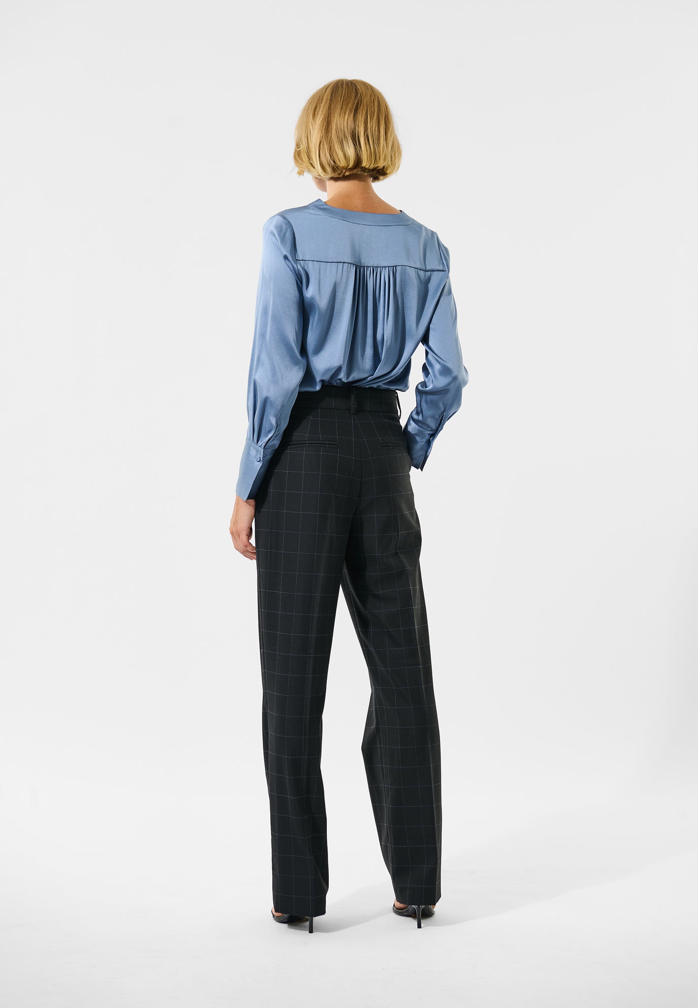 JENNIFERDEA - DEA KUDIBAL - ROSEMARY