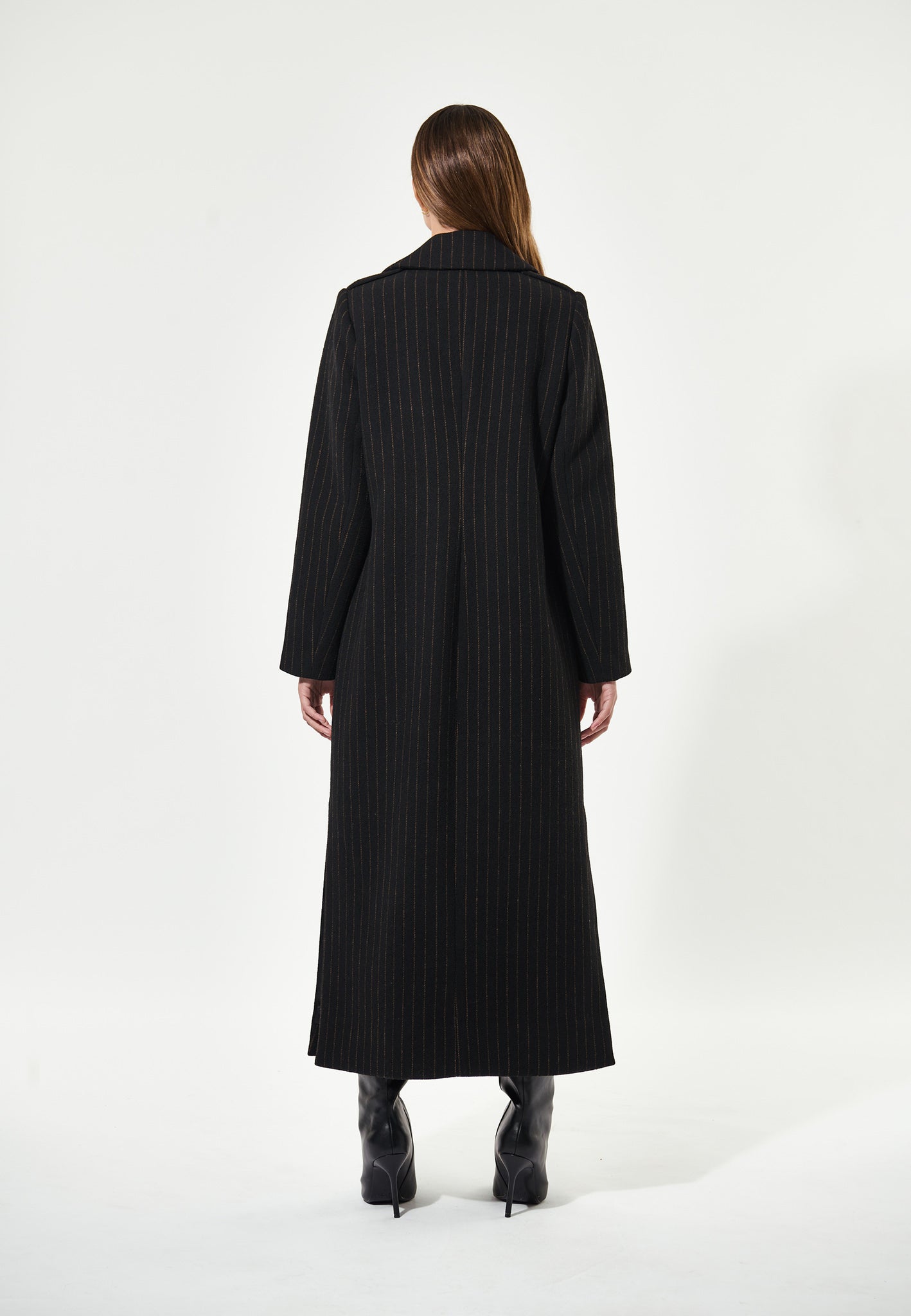 PETRADEA - DEA KUDIBAL - BLACK PINSTRIPE