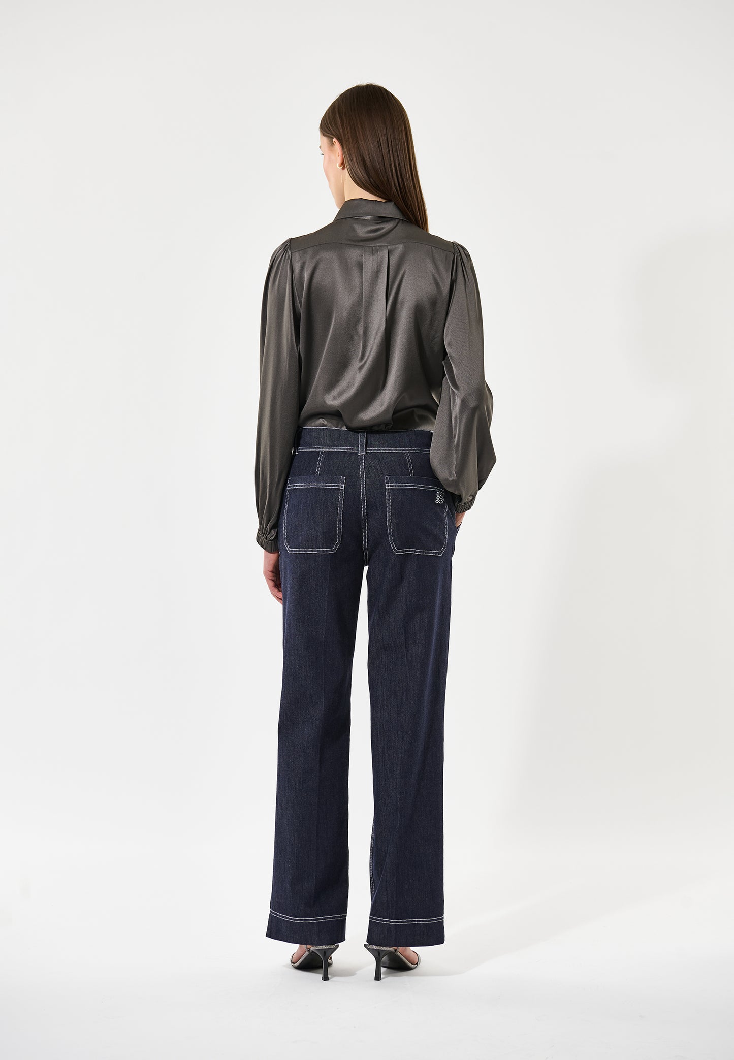 KIKKIDEA  - DEA KUDIBAL - ANCHOR