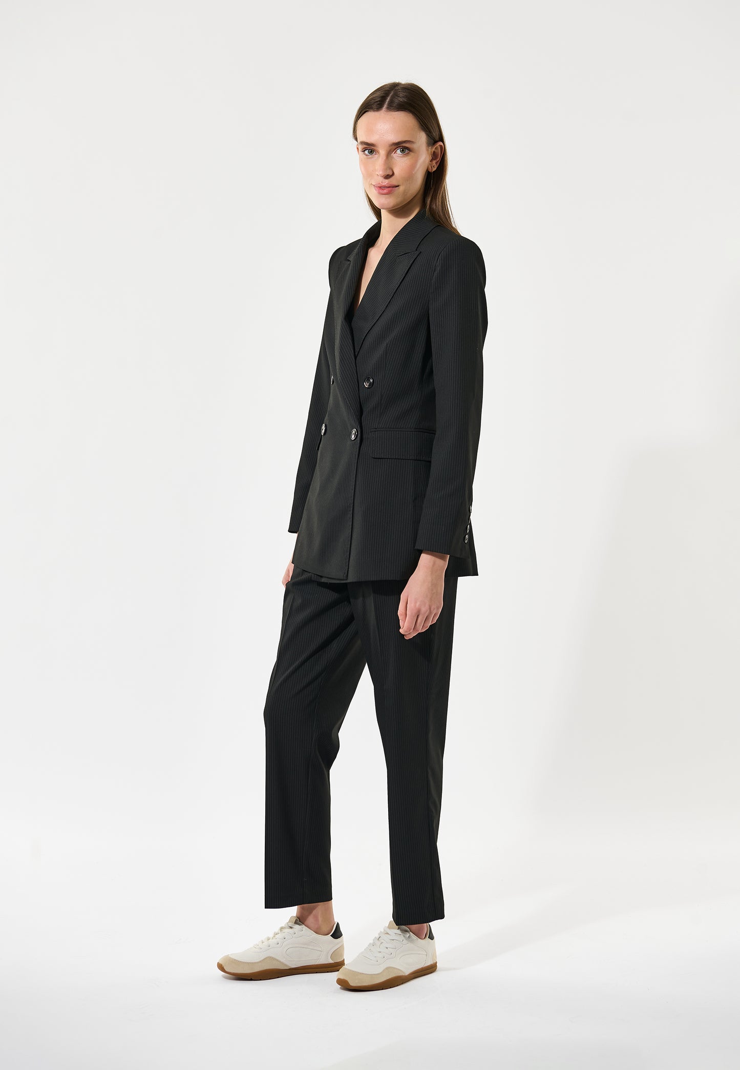 HELLADAE - DEA KUDIBAL - BLACK PINSTRIBE