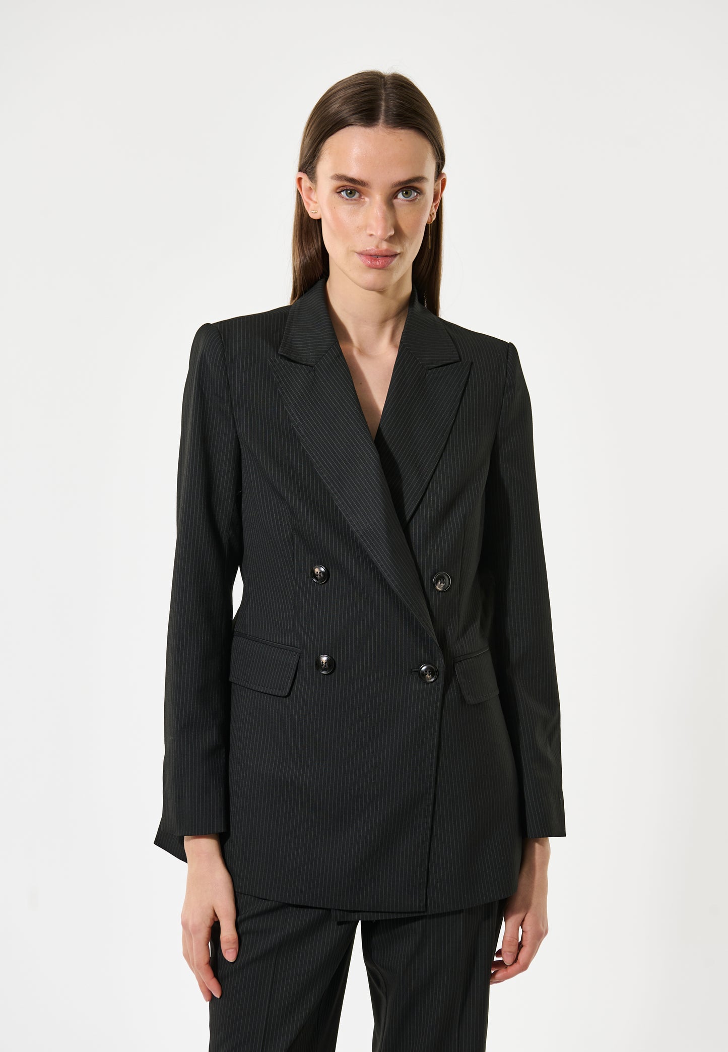 HELLADAE - DEA KUDIBAL - BLACK PINSTRIBE