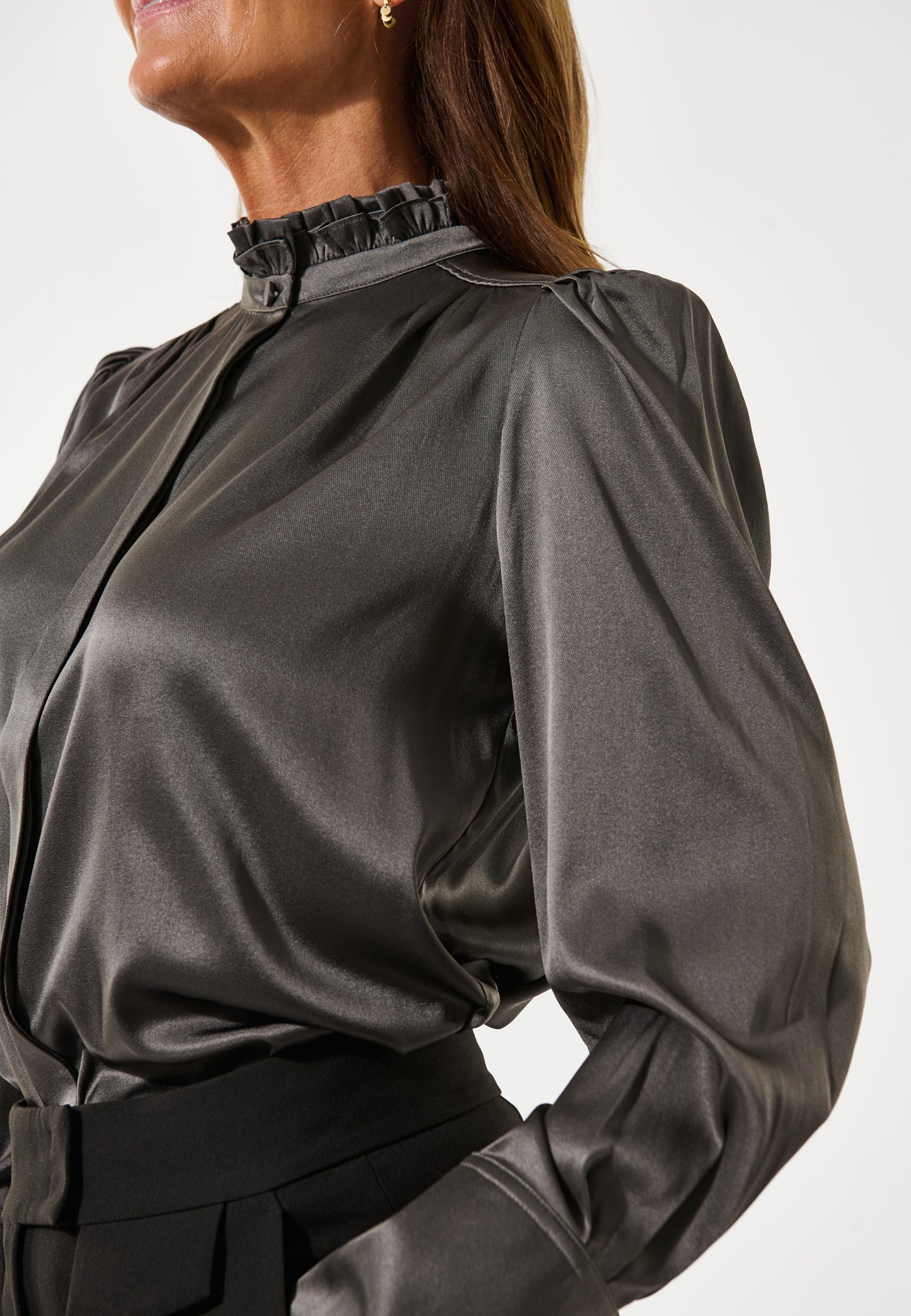 ROBERTADEA  - DEA KUDIBAL - ANCHOR