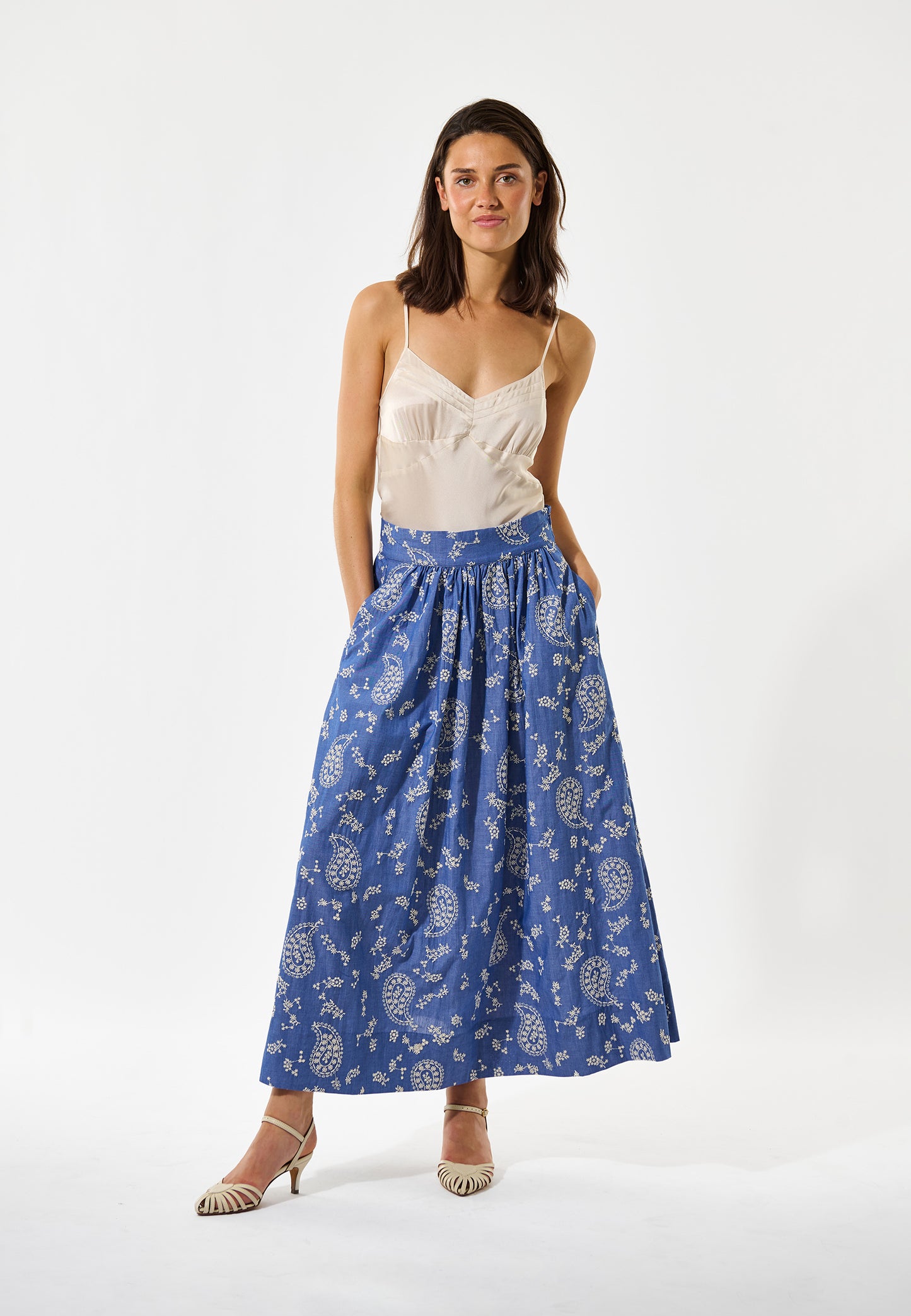 EDDADEA - DEA KUDIBAL - FLOWER PAISLEY