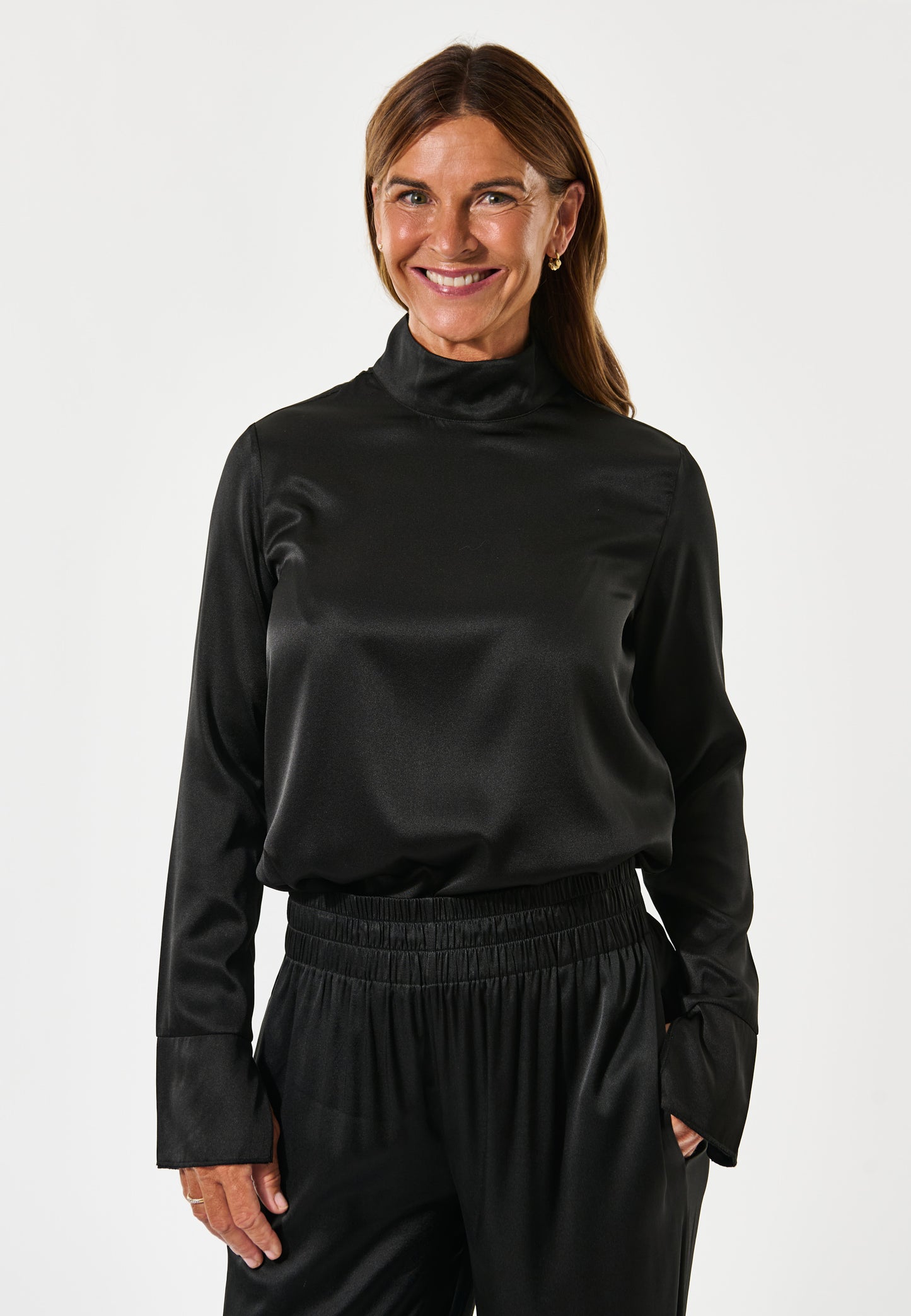 ROBINEDEA  - DEA KUDIBAL - BLACK