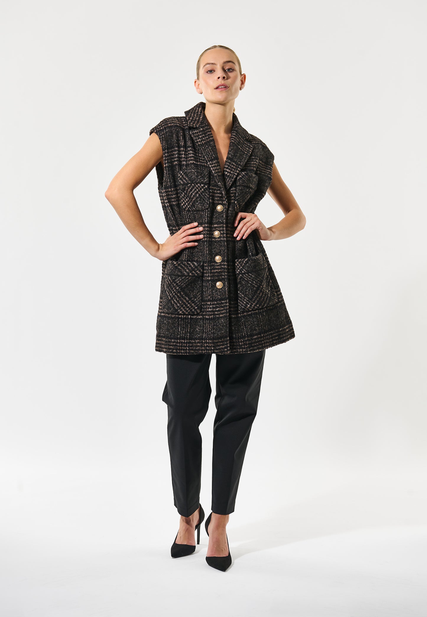 DUNJADEA - DEA KUDIBAL - BLACK CHECK