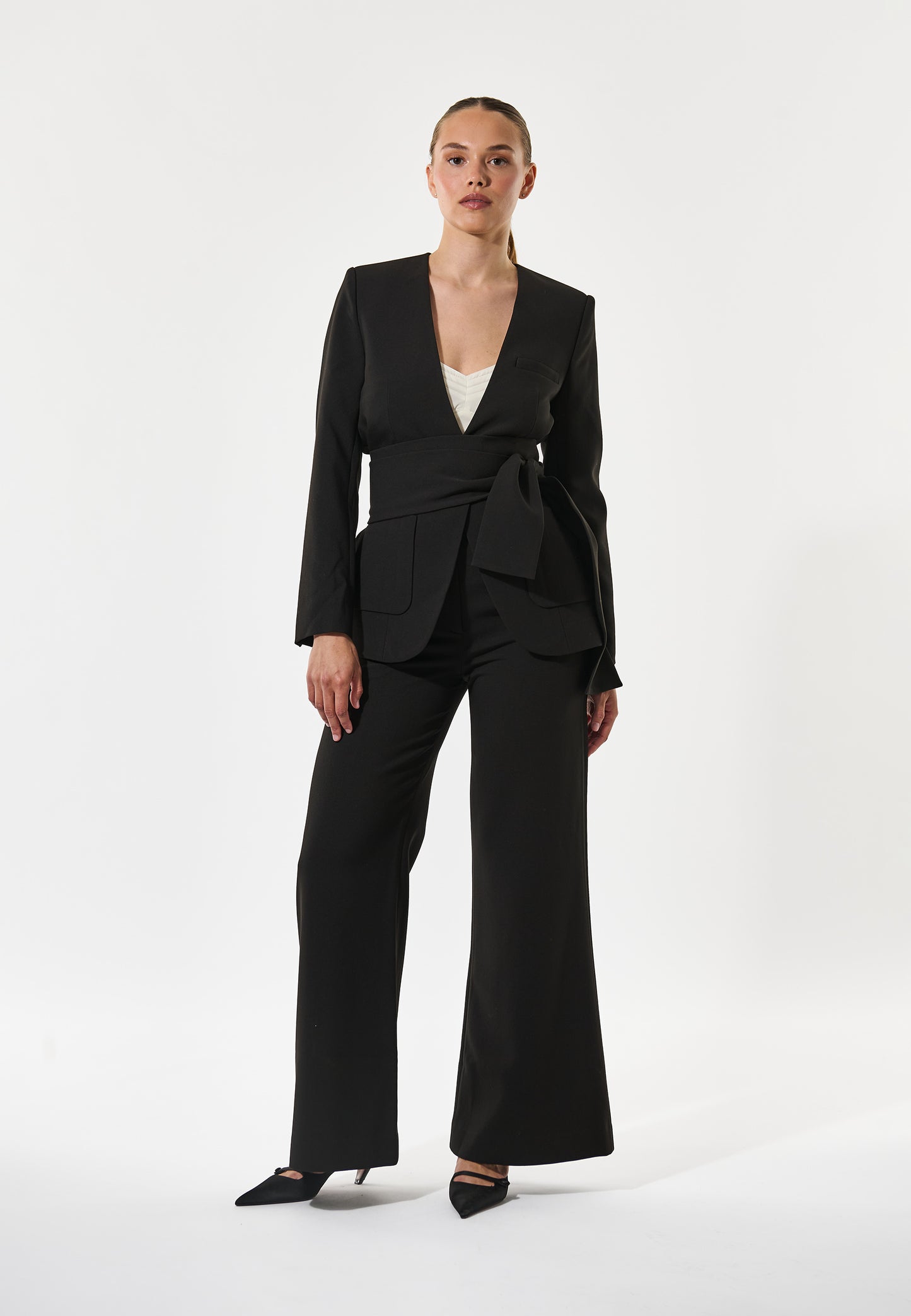 MERIDADEA - DEA KUDIBAL - BLACK