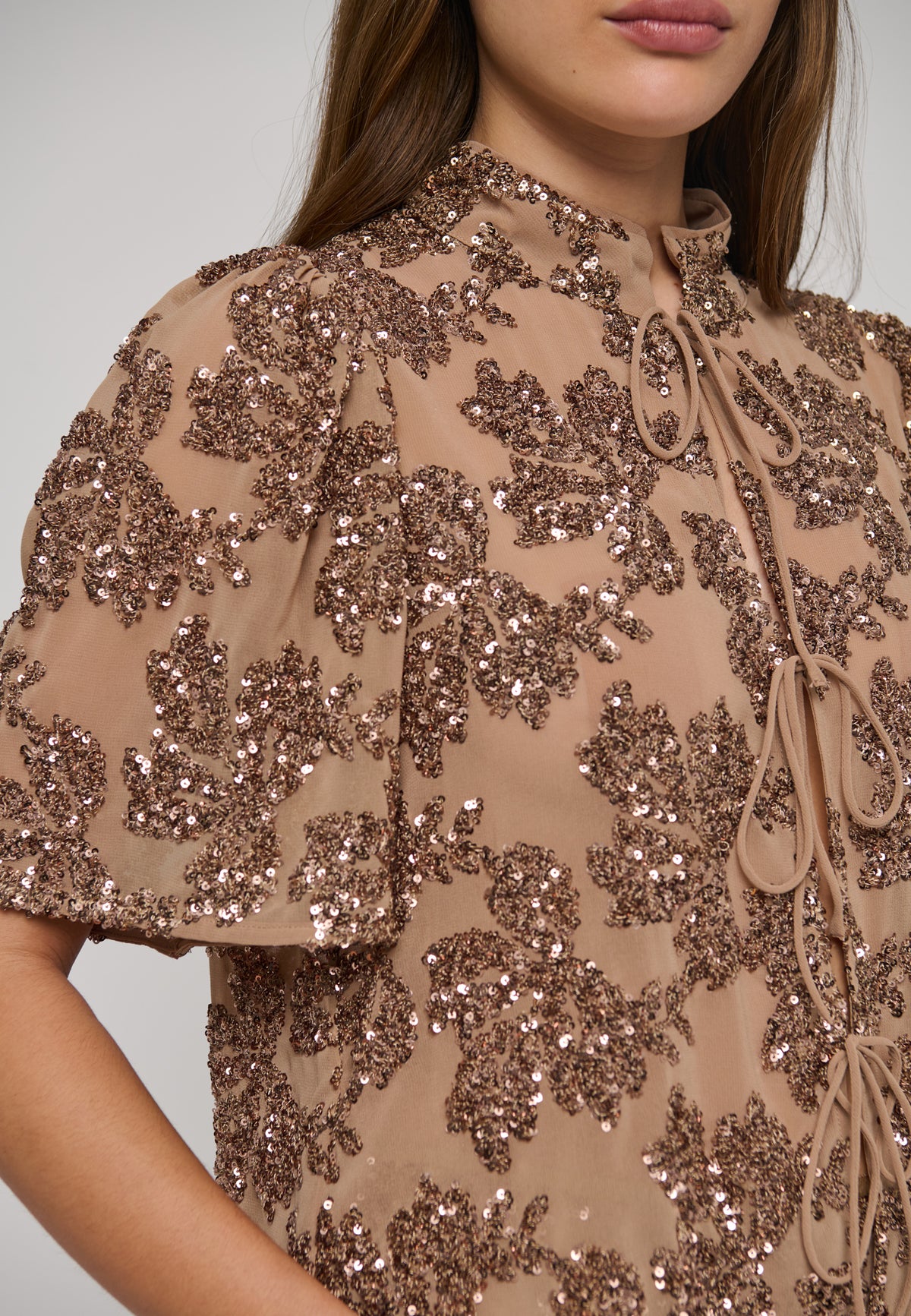 ARIADEA - DEA KUDIBAL - LUMIRA FLORAL