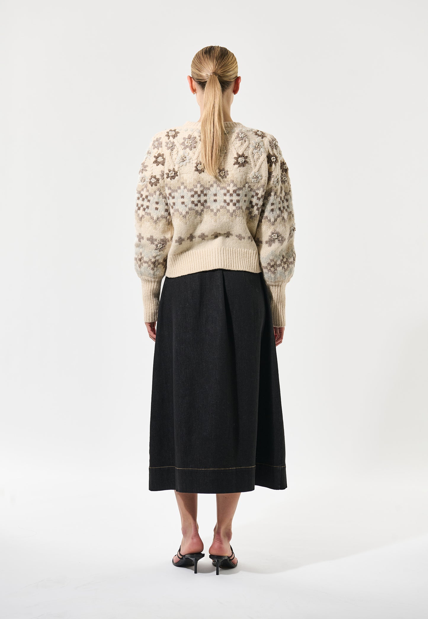 LIVADEA - DEA KUDIBAL - CREAM