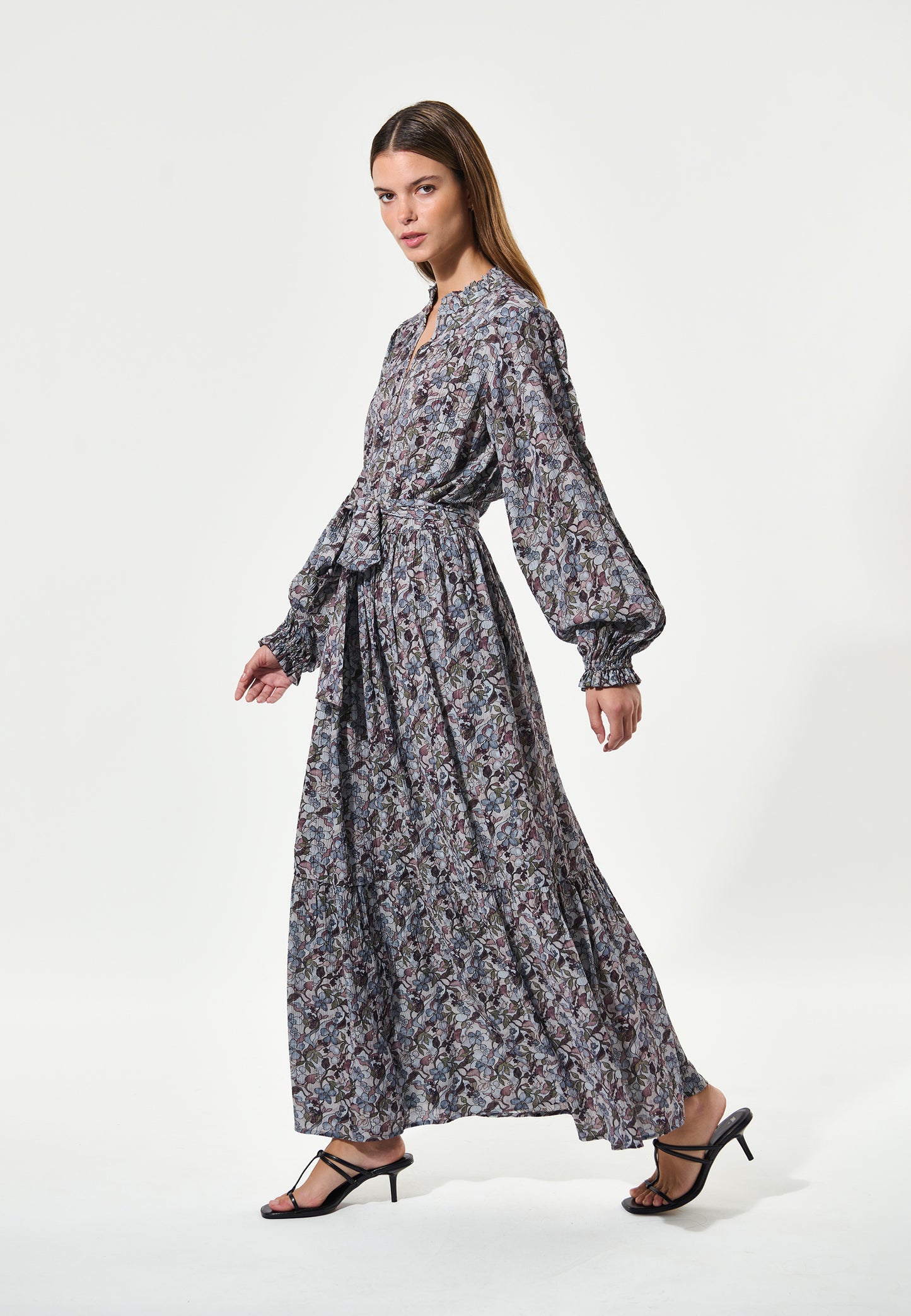 RAYANASDEA - DEA KUDIBAL - SUNTORY