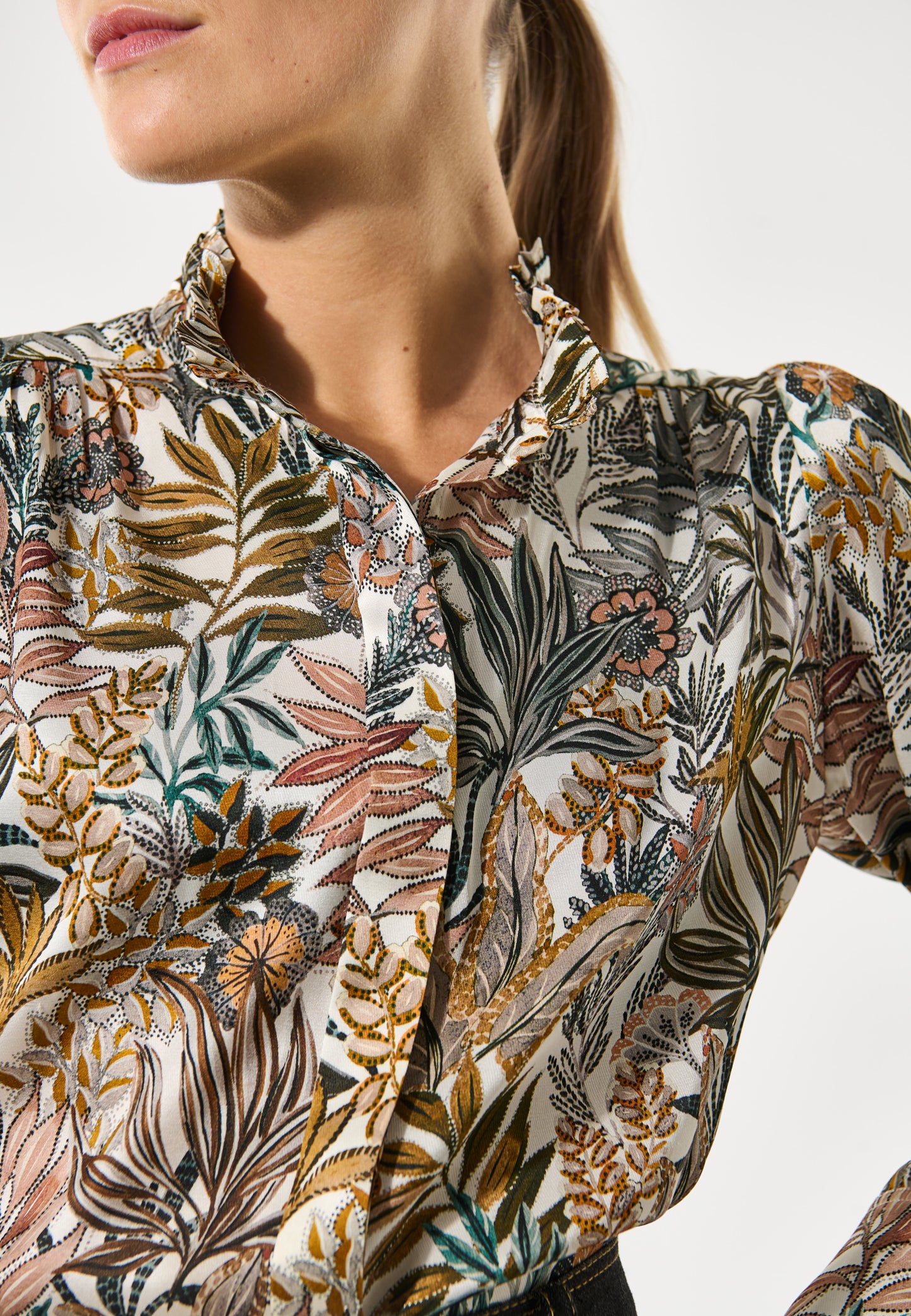 ROBERTADEA  - DEA KUDIBAL - SENCHA CREAM