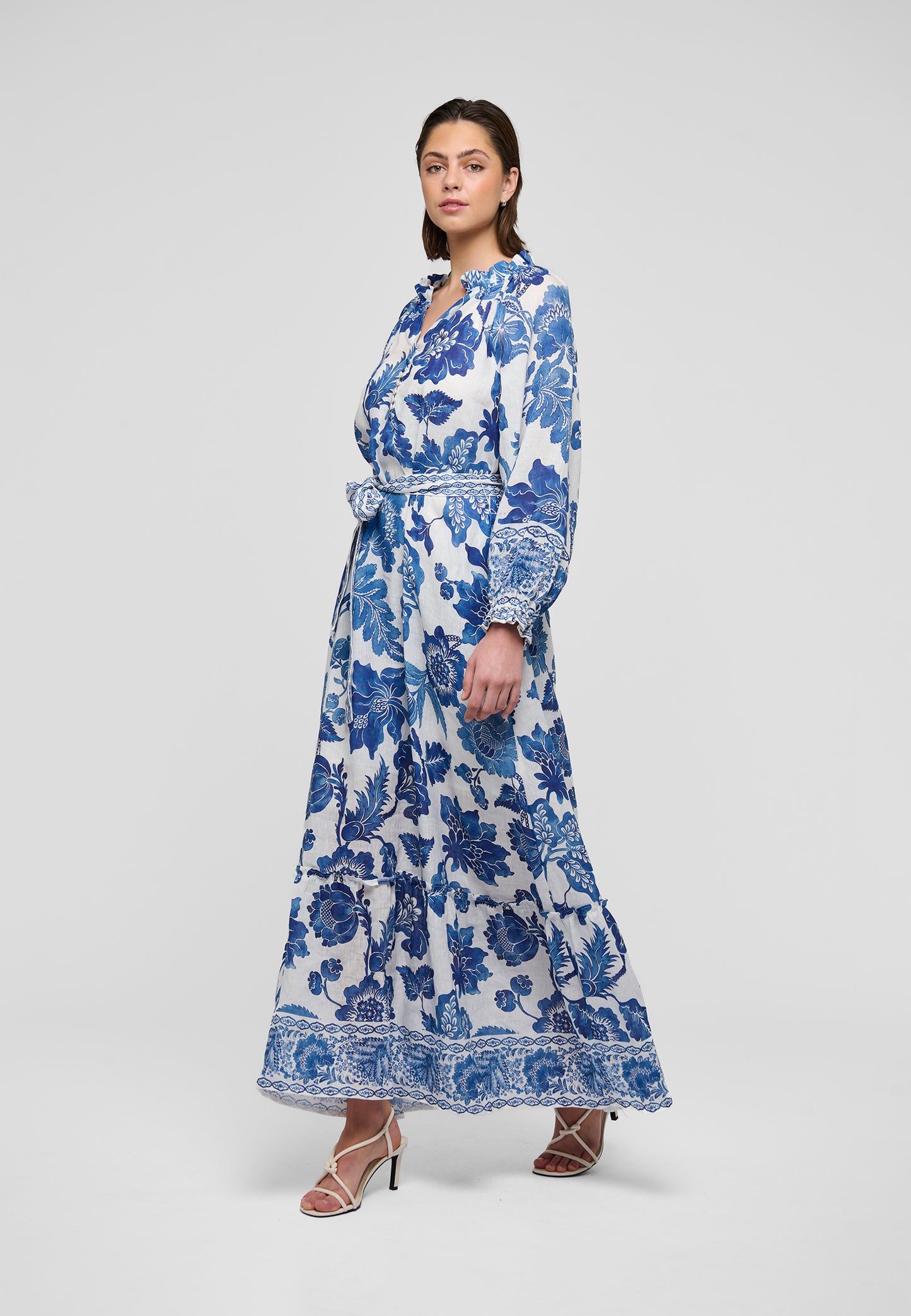 IDANIADEA - DEA KUDIBAL - BLOSSOMING