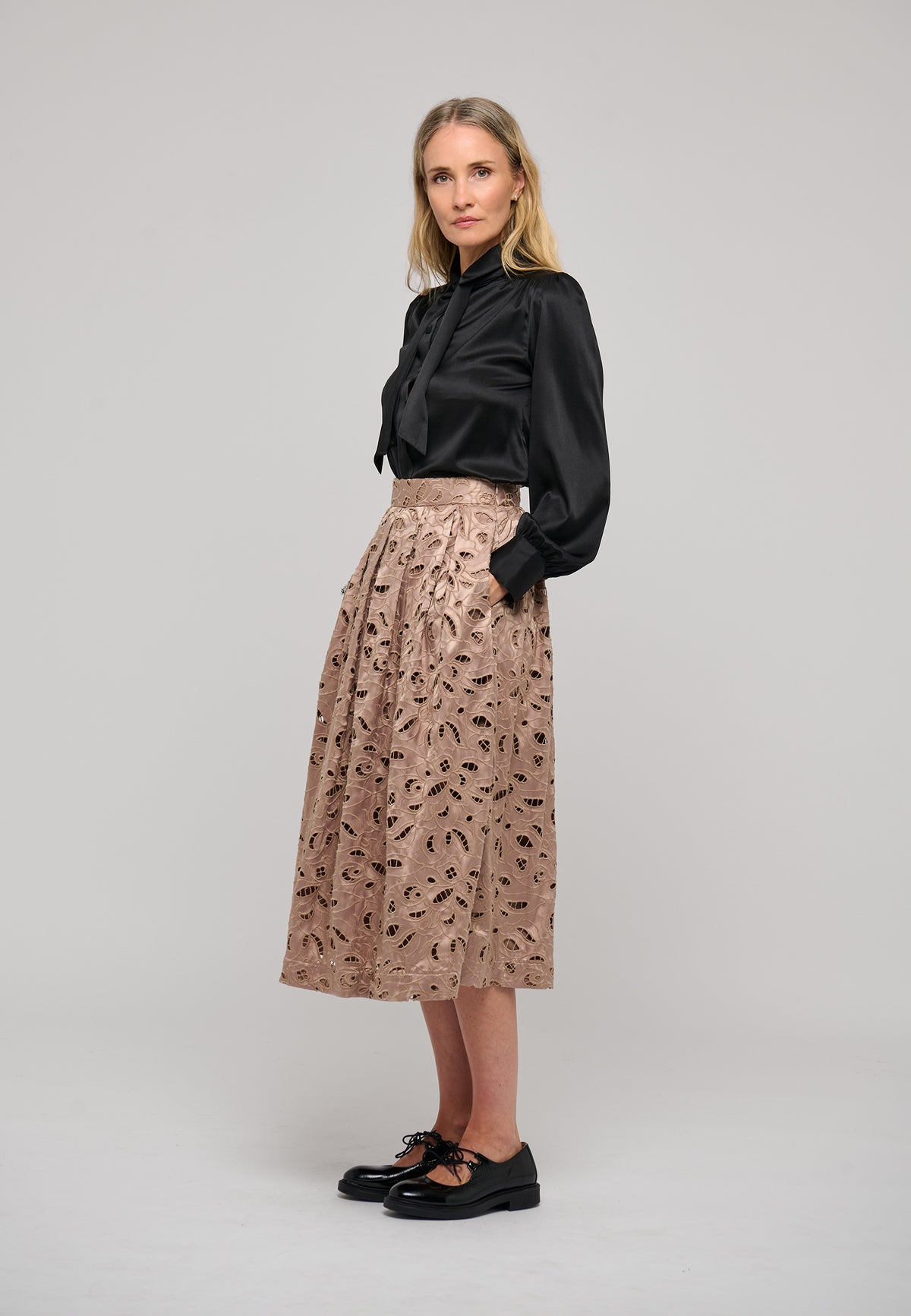 MOADEA-DEA KUDIBAL-BLACK