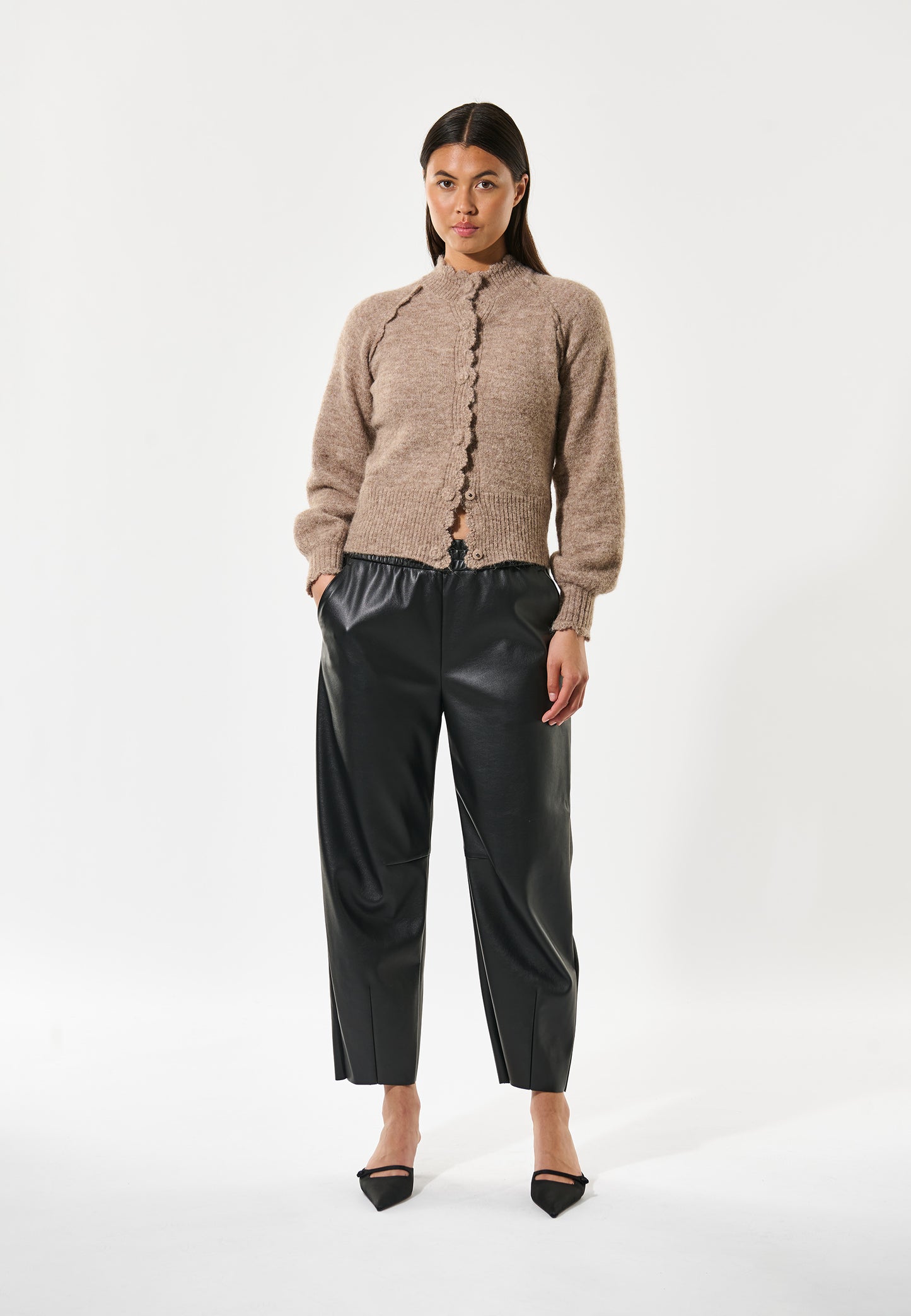 SUNNADEA - DEA KUDUBAL - BLACK