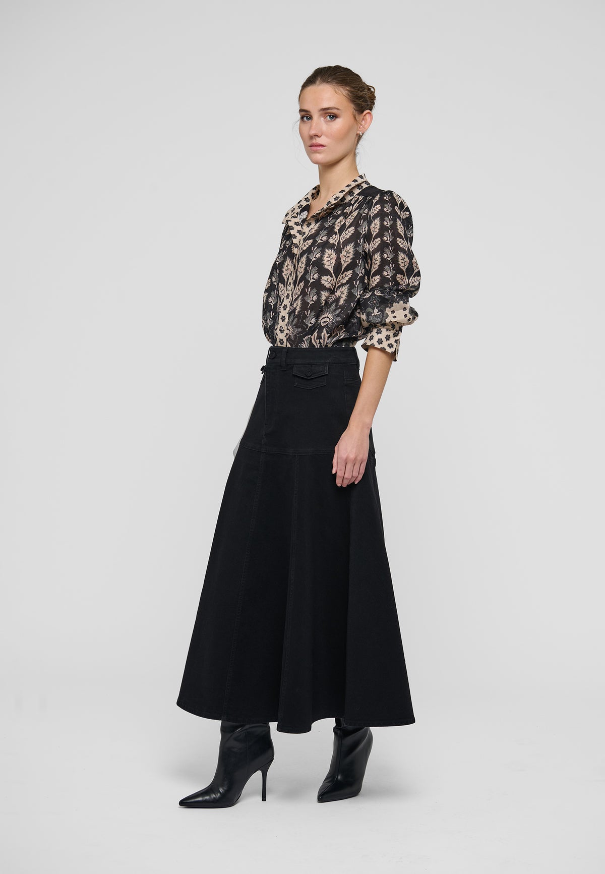 MICHELLEDEA - DEAKUDIBAL - BLACK