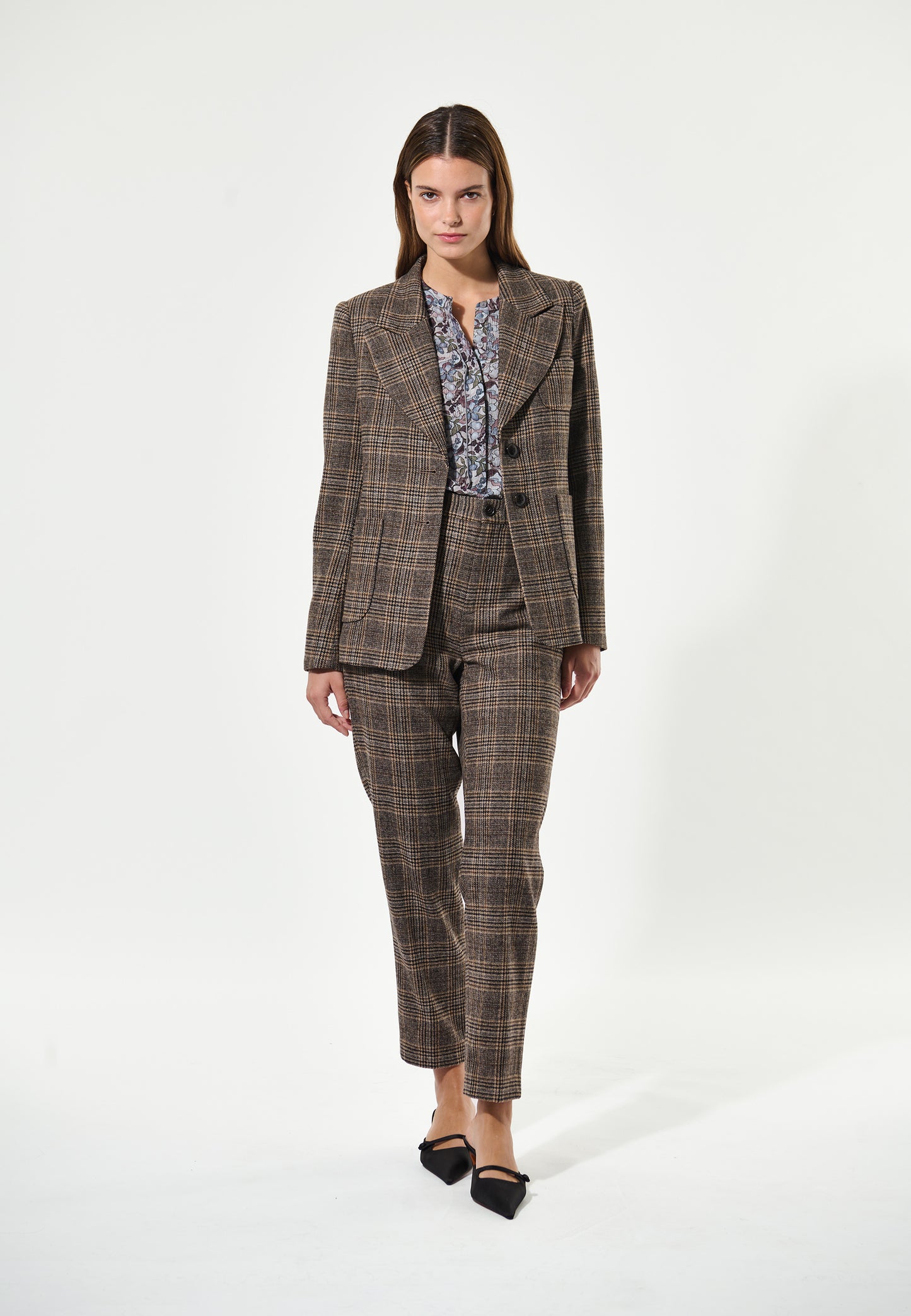 LIVIADEA - DEA KUDIBAL - EATON CHECK