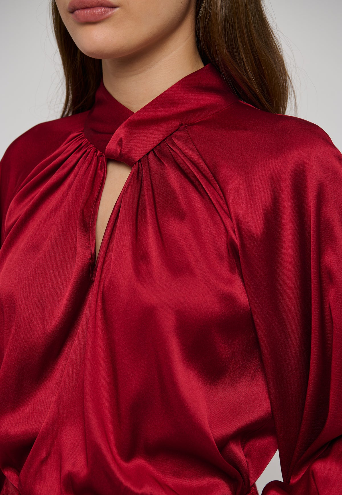 MADELAINEDEA-DEA KUDIBAL-CRANBERRY