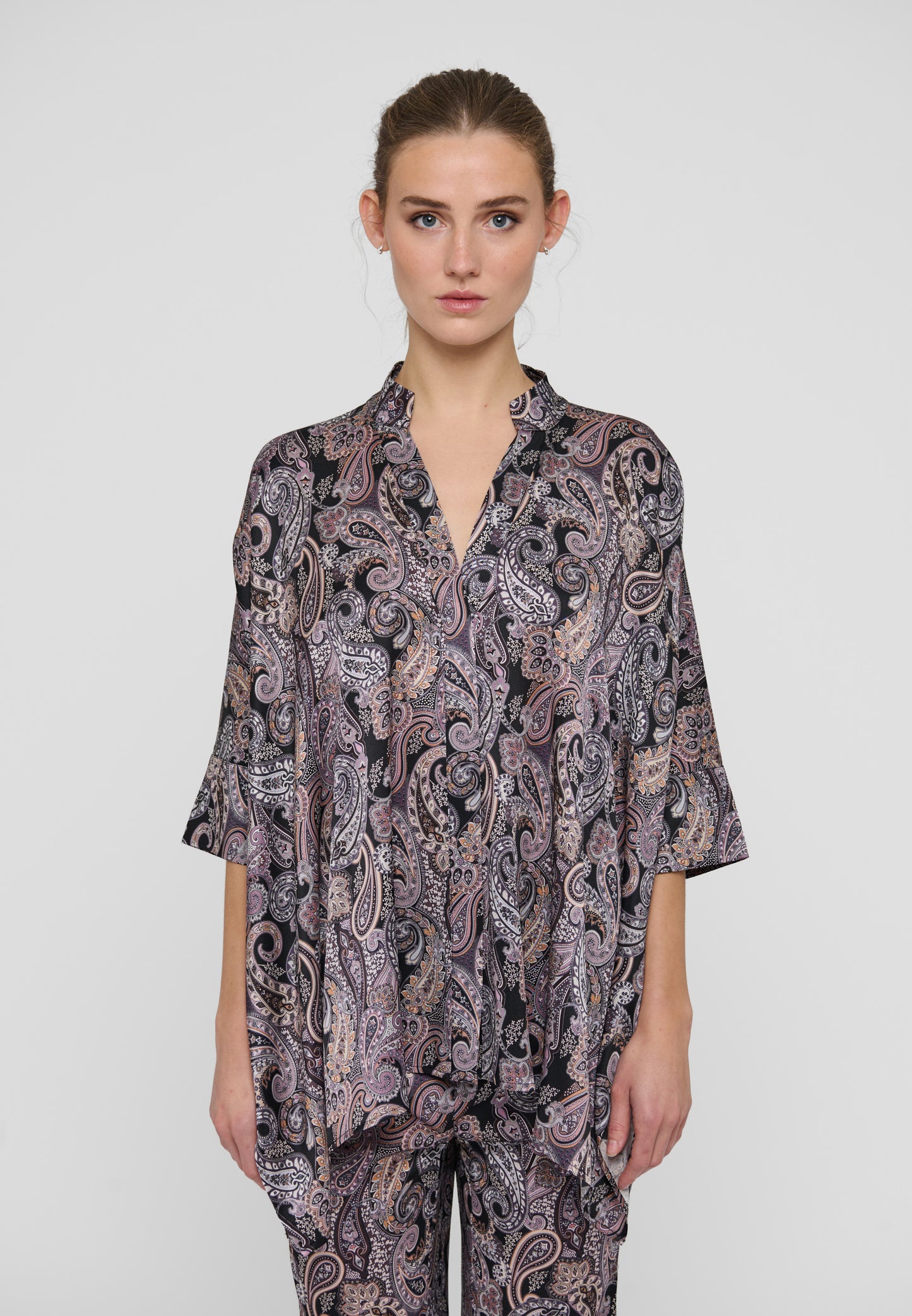 MANDYDEA - DEAKUDIBAL - PAISLEY BLACK