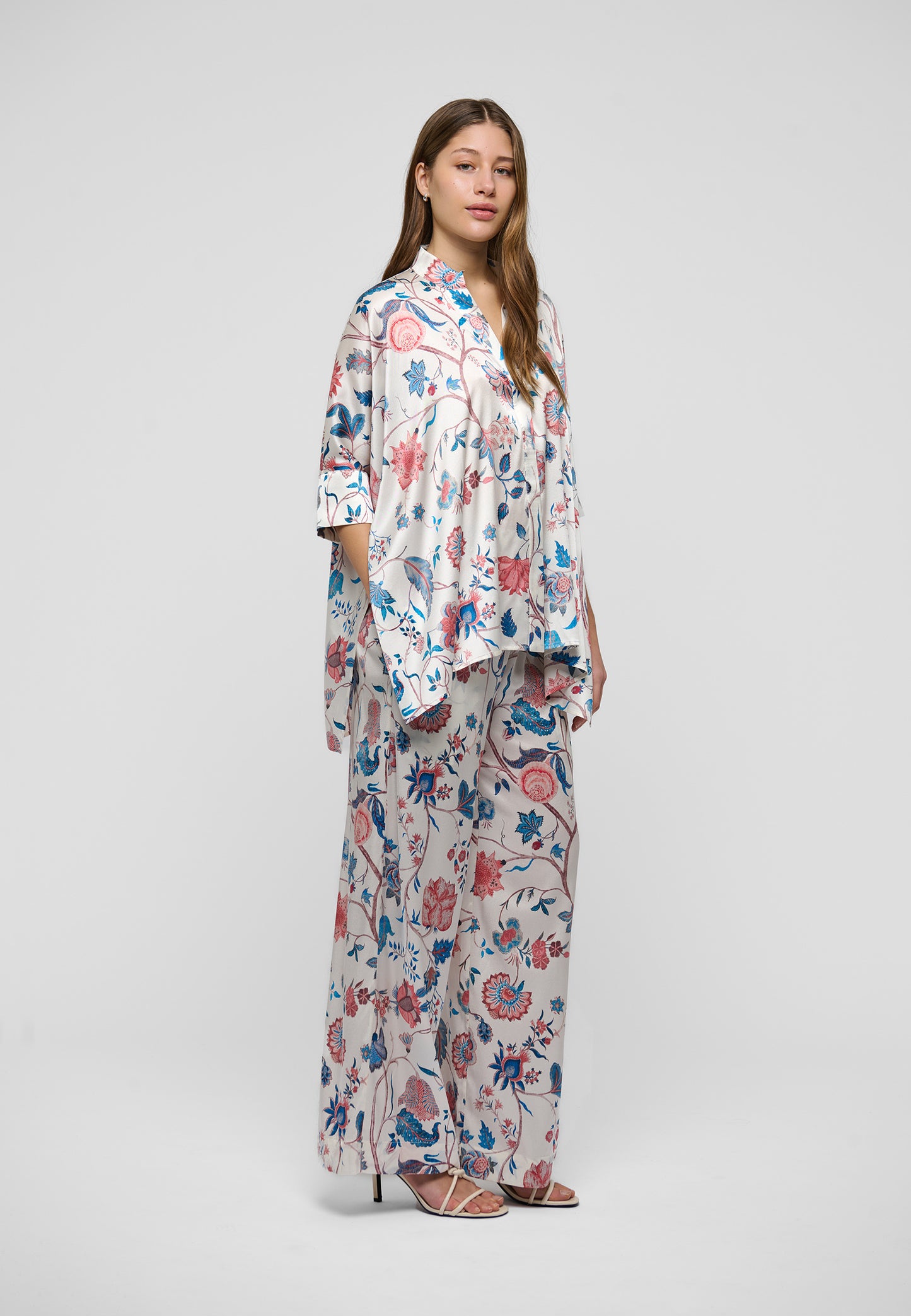 MANDYDEA - DEA KUDIBAL - CHINTZ FULL