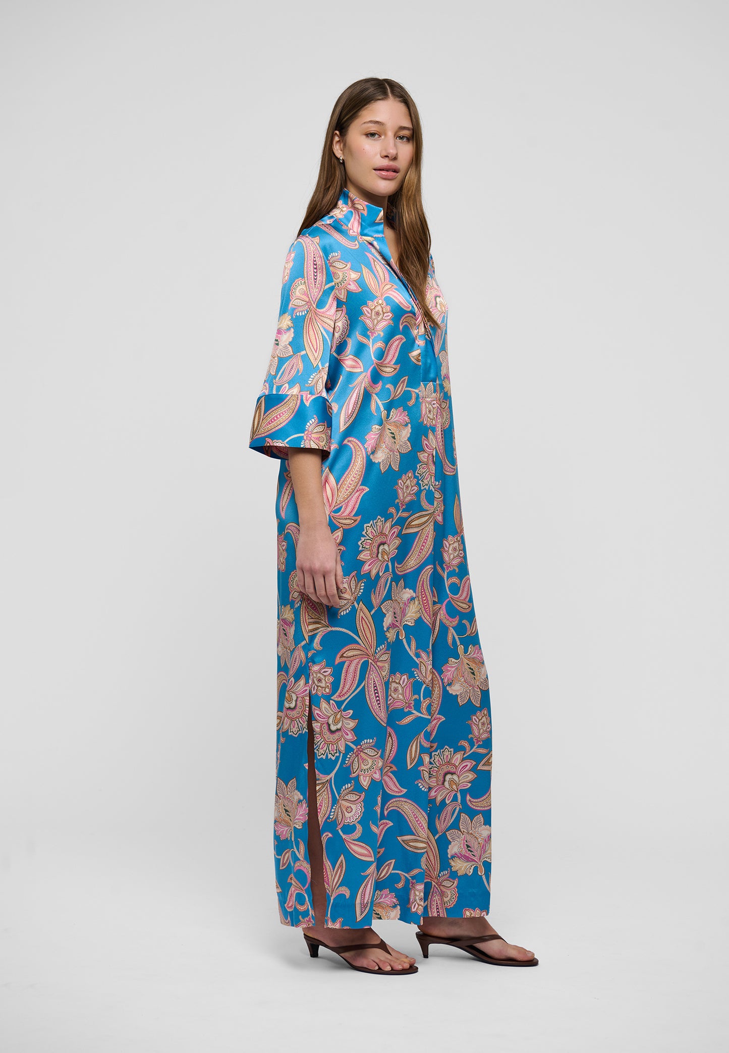 HELGADEA - DEA KUDIBAL - NOBLE PAISLEY